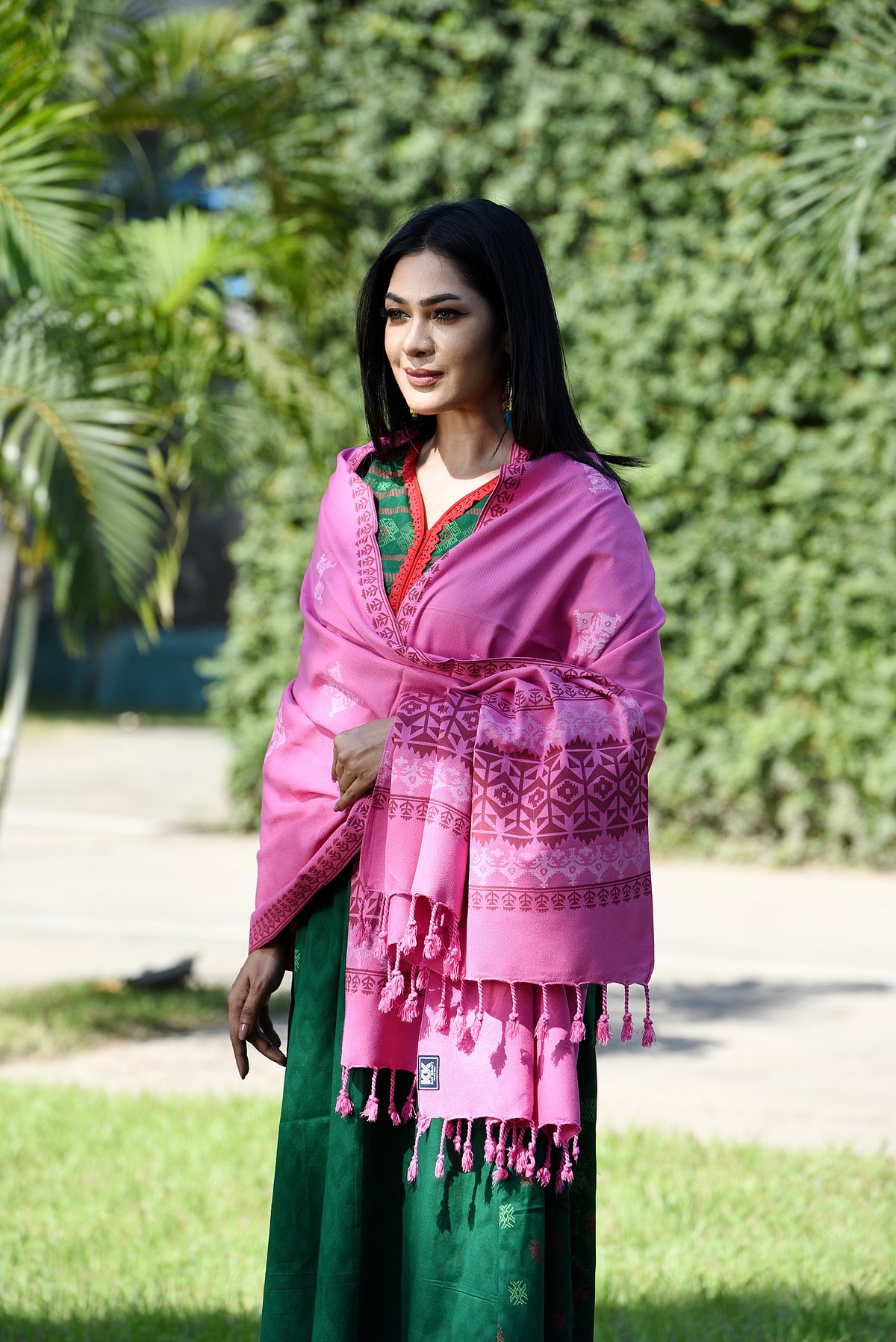 হালকা শীতের পোশাক নিয়ে কে ক্র্যাফট