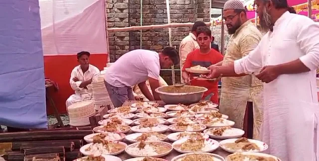 বেশ আয়োজন করে তৈরি করা হয় মিল্লি