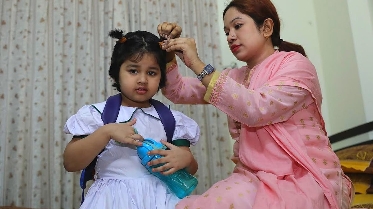 মডেল: আইরা ও মাহাজাবিন বিনতে আশরাফ। ছবি: সাবিনা ইয়াসমিন