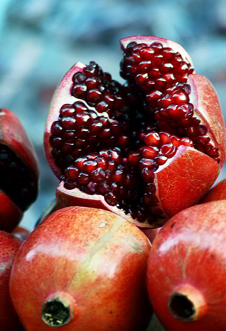 আপনি কি জানেন ডালিম আসলে কতটা উপকারী?