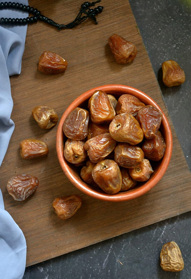 প্রতিদিন ২টি খেজুর খেলে আপনি যে ৫টি উপকার পাবেন