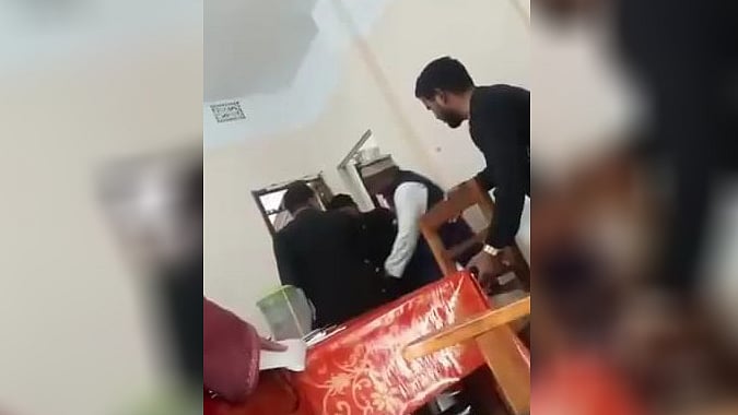 ছবি: ভিডিও থেকে নেওয়া