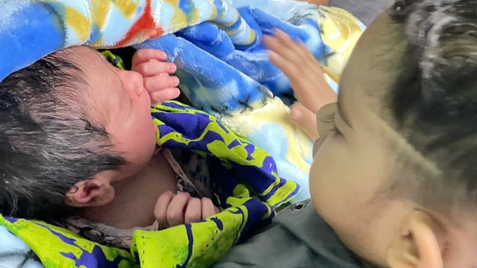 দুই ছেলের ছবি ফেসবুক পোস্ট করেছেন