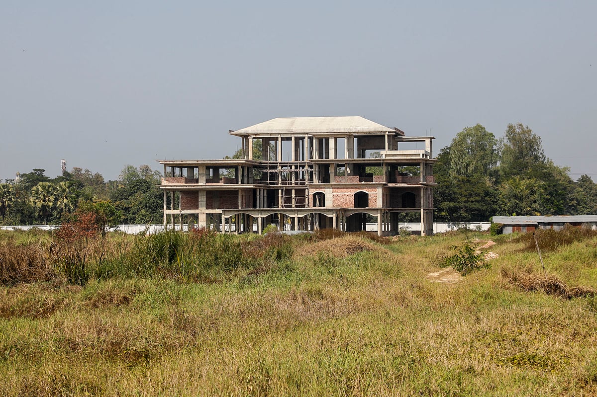 এস আলমের নিজের জন্য বাড়িটি তৈরি করা হচ্ছিল 