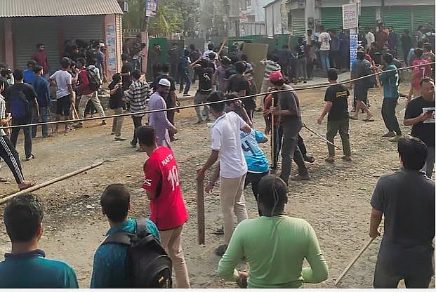 কুয়েটে কেন এমন সংঘাত, কী হচ্ছে অন্য বিশ্ববিদ্যালয়ে by মনোজ দে