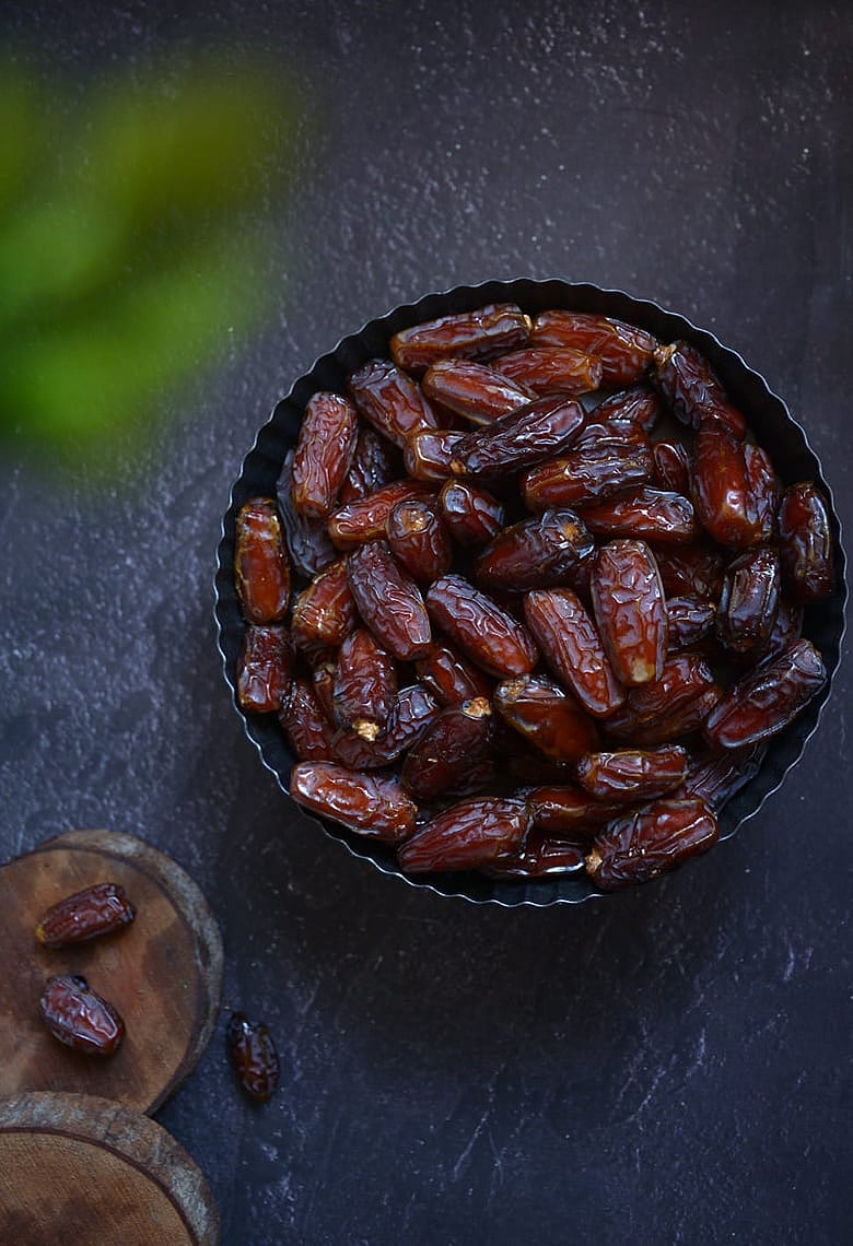 রোজা আসছে তাই খেজুরে নয়, খেজুরের আলাপ