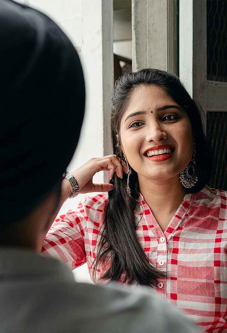 এই ৬ লক্ষণ দেখলে বুঝবেন কেউ আপনাকে মিথ্যা বলছে