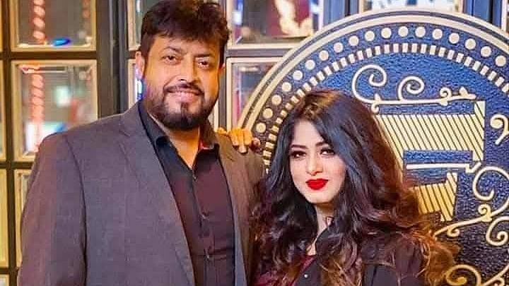 ওমর সানী ও মৌসুমী। ছবি: ফেসবুক