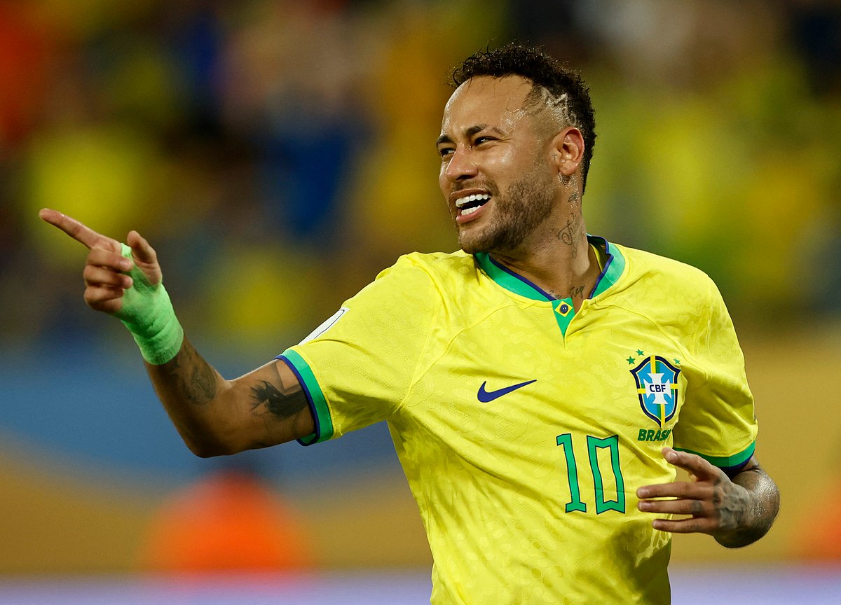 এবারের বিশ্বকাপ কি খেলতে পারবেন ব্রাজিলিয়ান সুপারসস্টার নেইমার?