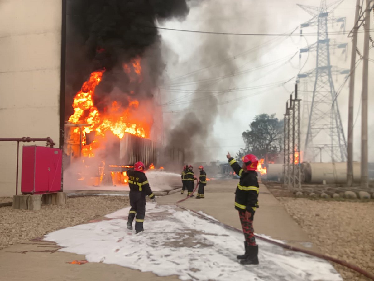 সাভারের আমিনবাজারের পাওয়ার গ্রিডে আগুন লাগে আজ মঙ্গলবার