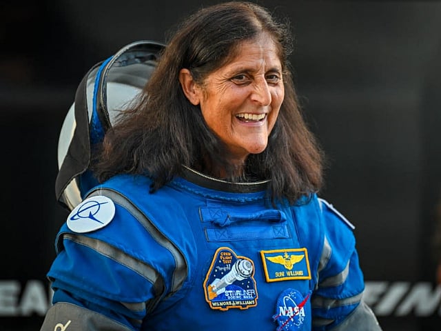 অবসরে গেলেন মার্কিন মহাকাশচারী সুনিতা, কত পেনশন পাবেন তিনি