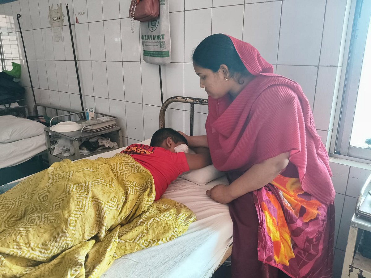 জুলাই গণ–অভ্যুত্থান: সাকিবের গুলিবিদ্ধ এক চোখে আলো ফেরানো গেল না by নাজনীন আখতার