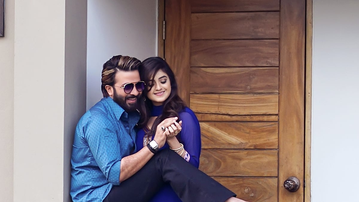 শাকিব ও দর্শনা বণিক। ছবি: ইনস্টাগ্রাম থেকে