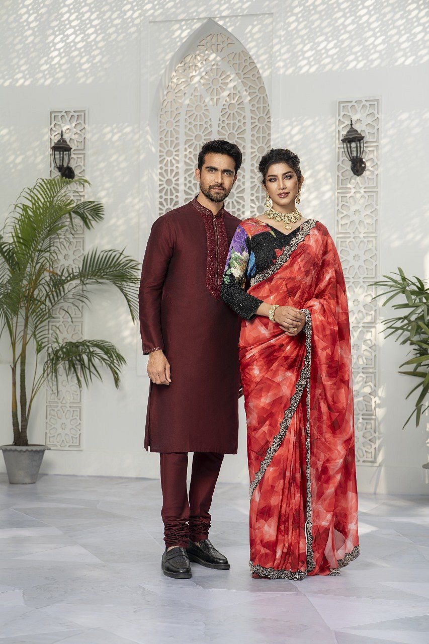 টপ টেন মার্টে বর্ণিল ঈদ সংগ্রহ সাজানো হয়েছে উৎসবের আমেজে