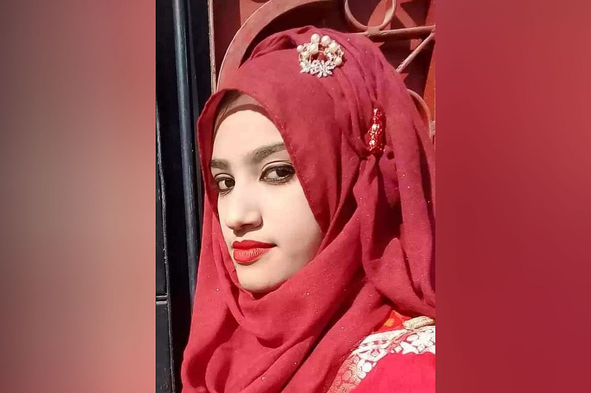 তিন ভাইয়ের একমাত্র বোনটিকে মারা হলো পুড়িয়ে, বিচার শেষ হতে আর কত অপেক্ষা