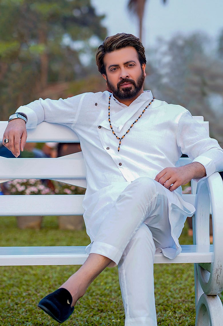 শাকিব খানের নতুন সিনেমা ‘অন্তরাত্মা’: জেনে নিন আশির দশকের লুক তৈরির গল্প