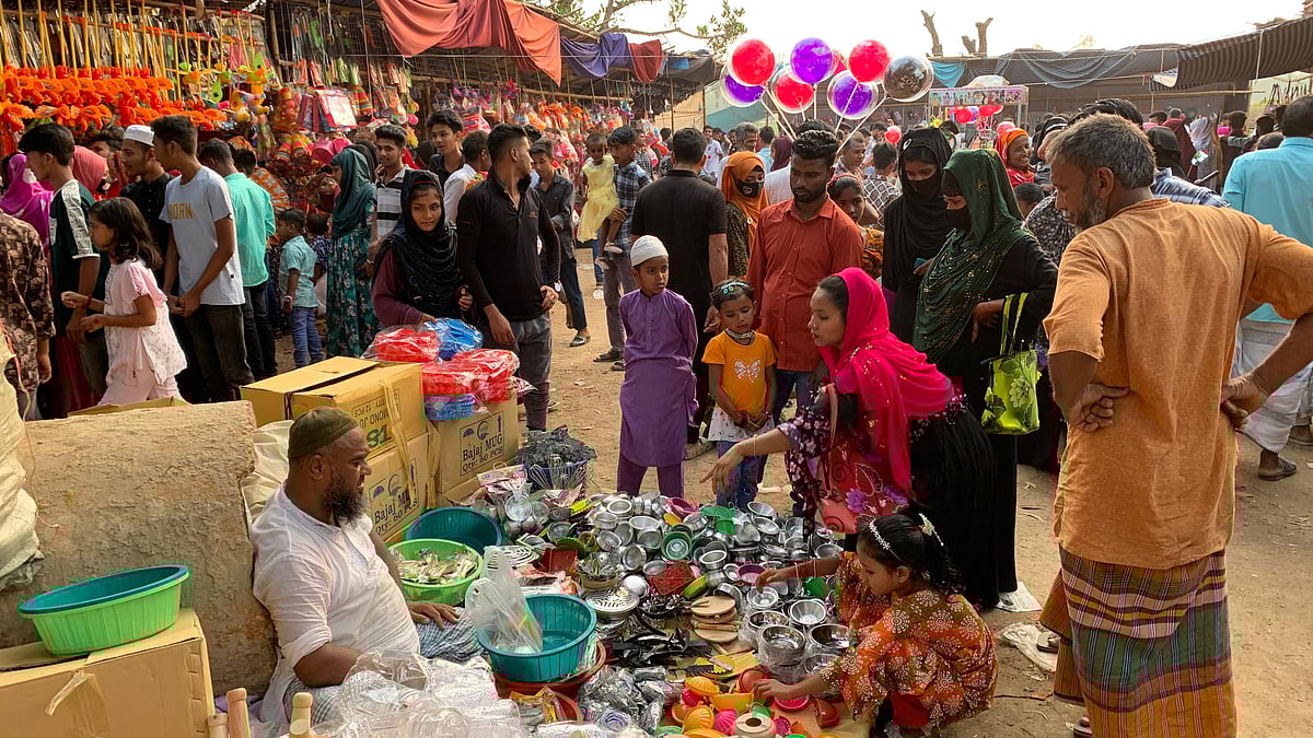 ছবি: সাদিক মৃধা