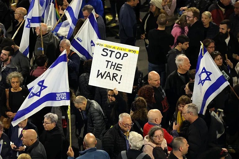 জায়নবাদ যেভাবে ইসরায়েলকে দুই ভাগ করে ফেলছে by আবেদ আবু শাহদেহ