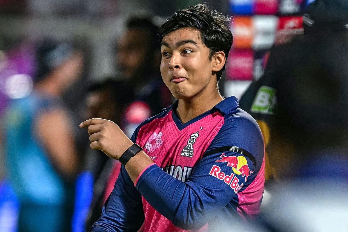 ১৫ বছর বয়সেই ছক্কার বিশ্বরেকর্ড বৈভব সূর্যবংশীর