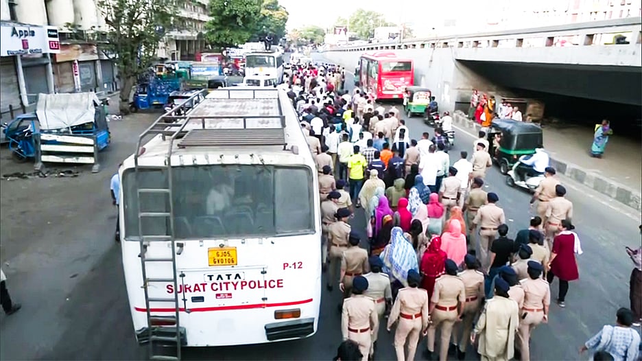 গুজরাটে ‘বাংলাদেশি’ সন্দেহে আটক ব্যক্তিদের অধিকাংশই ভারতীয় মুসলিম
