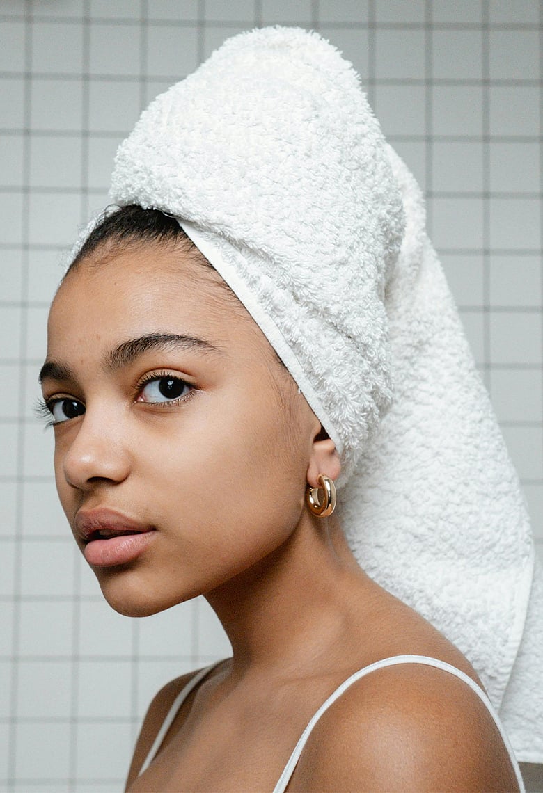 আপনি কি সকালে উঠেই গোসল করেন, নাকি রাতে ঘুমের আগে