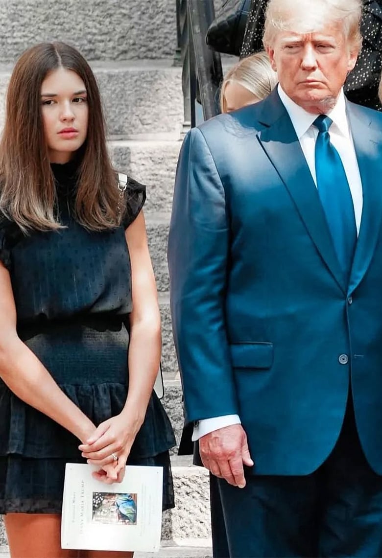 টিকটকে যে আকর্ষণীয় নাচের ভিডিও দিয়ে ঝামেলায় পড়লেন টিকটক হেটার ট্রাম্পের বড় নাতনি