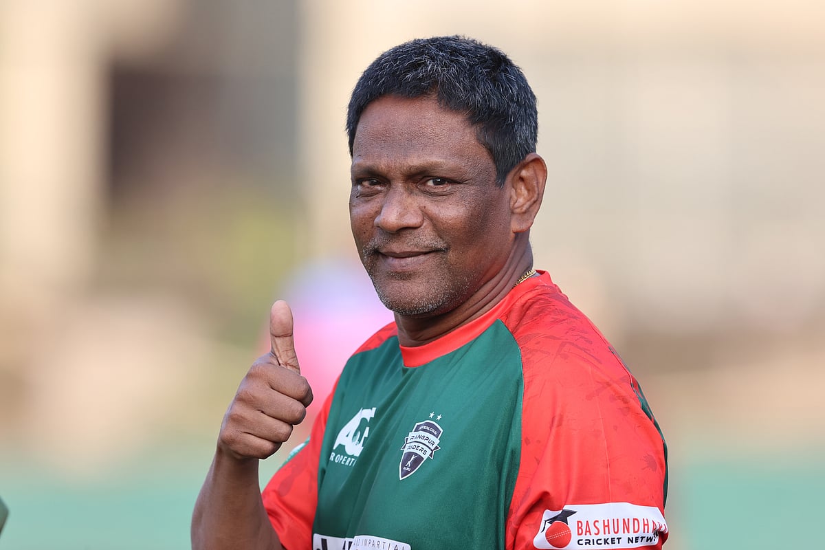 কথায় নয়, কাজে প্রমাণ করতে চান কোচ রফিক