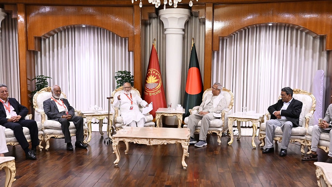 ছবি: প্রধান উপদেষ্টার প্রেস উইং