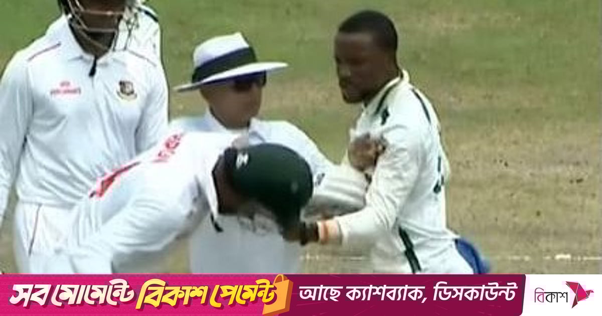 হেলমেট ধরে টানার ঘটনায় শাস্তি পেলেন তিন ক্রিকেটার