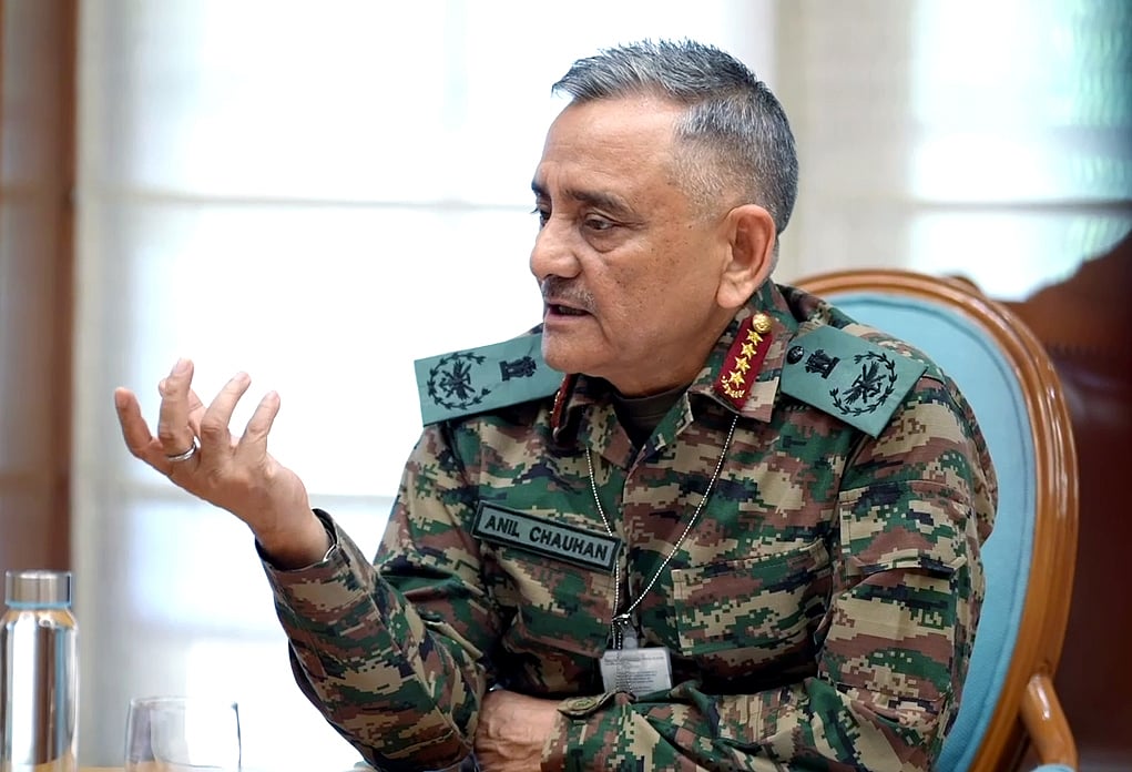 ভারতের সেনা সর্বাধিনায়ক (চিফ অব ডিফেন্স স্টাফ) সেনাপ্রধান অনিল চৌহান