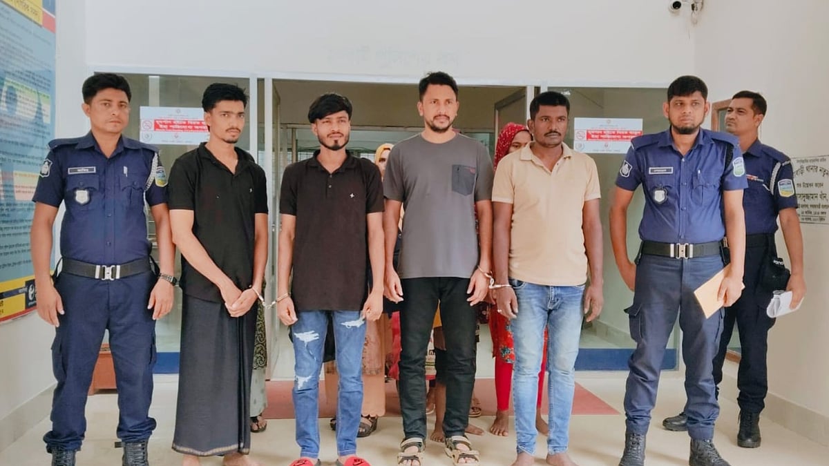 ছ‌বি : প্রথম আলো