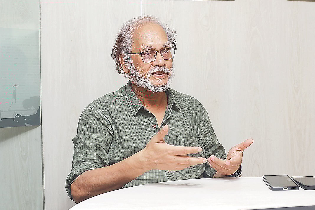 কোনো অ্যাডভেঞ্চারের অংশ হওয়া বাংলাদেশের জন্য ঝুঁকিপূর্ণ: সাক্ষাৎকারে স্বপন আদনান by সোহরাব হাসান ও মনজুরুল ইসলাম