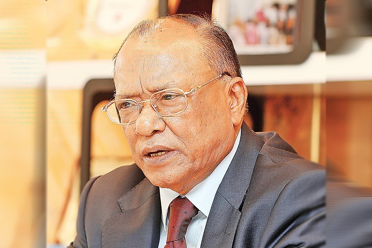 বিএনপির ভাইস চেয়ারম্যান মিন্টুর জীবনের নিরাপত্তা চেয়ে থানায় ডায়েরি