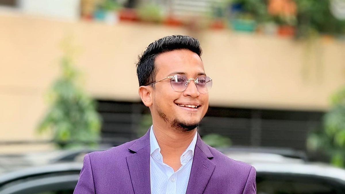 তাসরিফ খান। ছবি: শিল্পীর সৌজন্যে