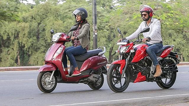 নিয়মিত যত্ন নিতে হবে মোটরসাইকেলেরফাইল ছবি