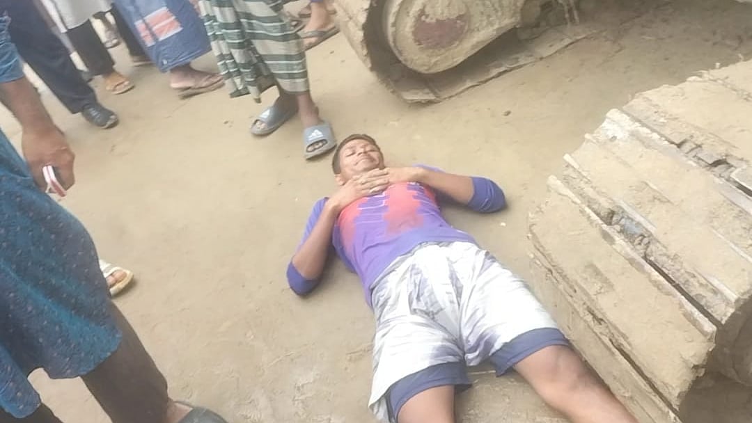  ছবি. প্রথম আলো।