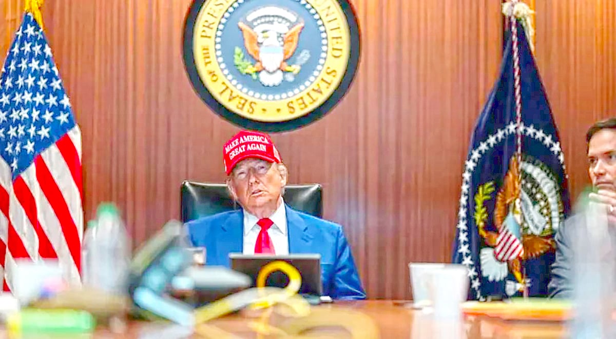 ইরানে আক্রমণ করে ট্রাম্প বড় জুয়া খেললেন by মাইকেল বার্নবাউম ও নাতালি অ্যালিসন