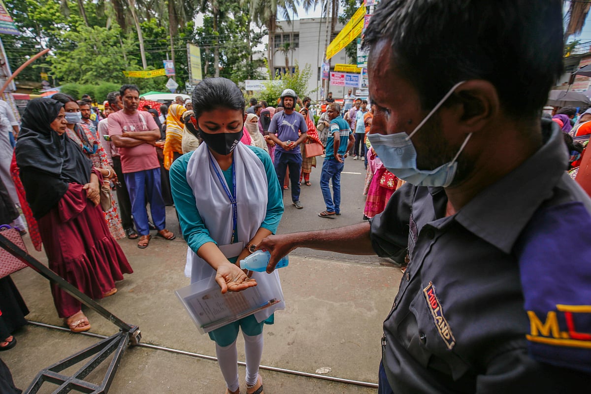 ছবি: সাদ্দাম হোসেন