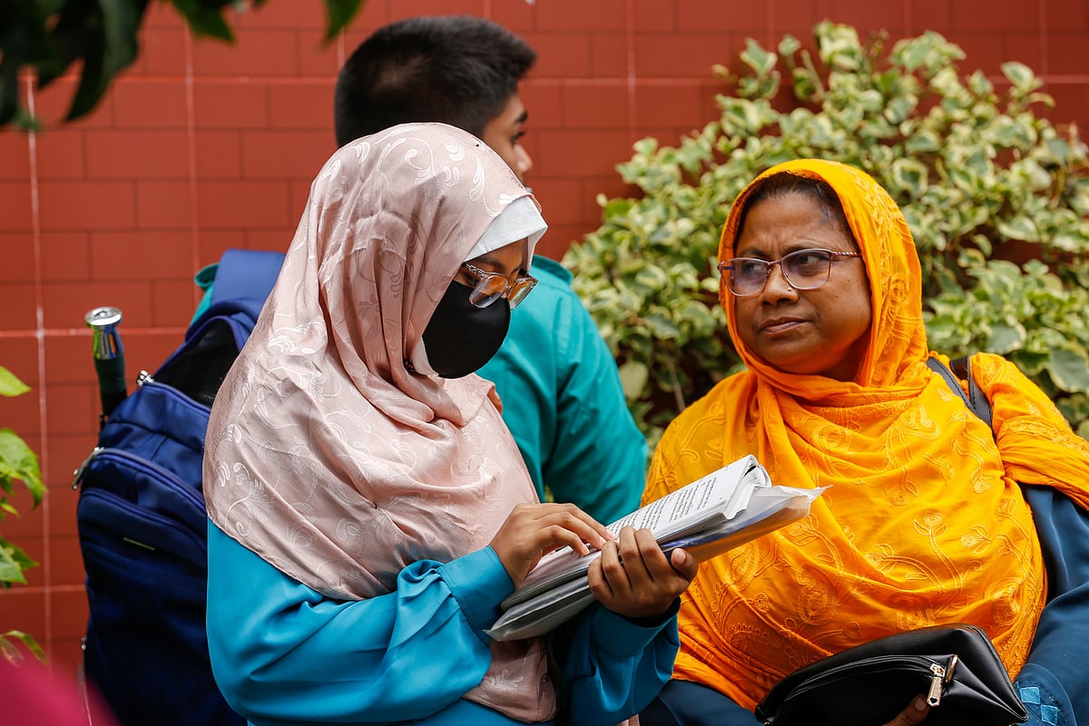 ছবি: সাদ্দাম হোসেন