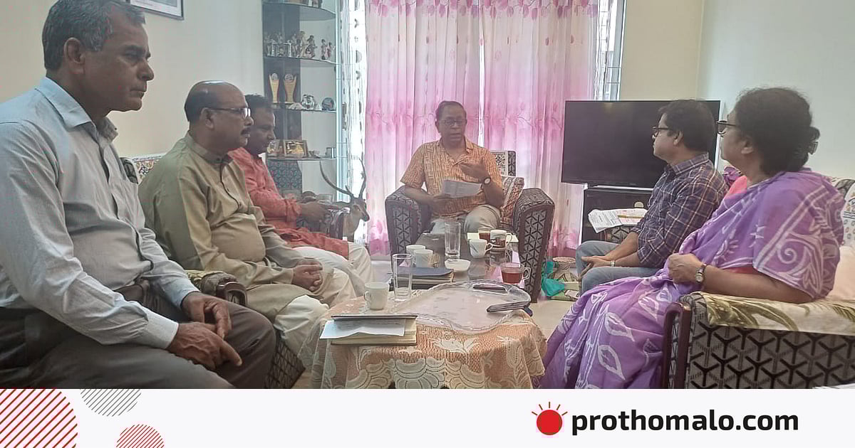 অন্তর্বর্তী সরকারকে সব ধরনের বিতর্ক থেকে সরে আসতে হবে: সাইফুল হক