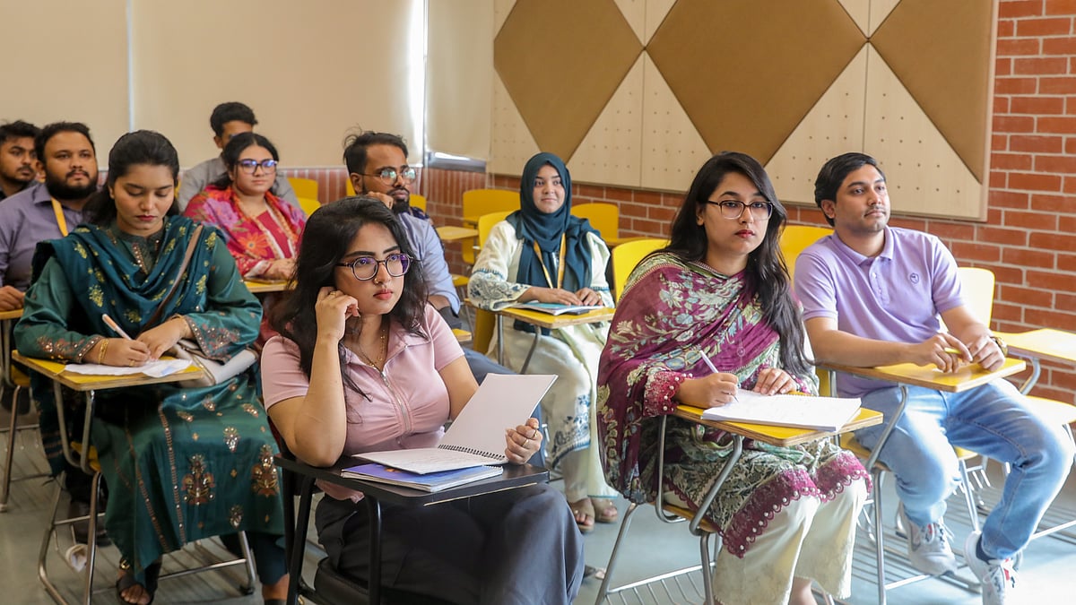 ছবি: সাবিনা ইয়াসমিন