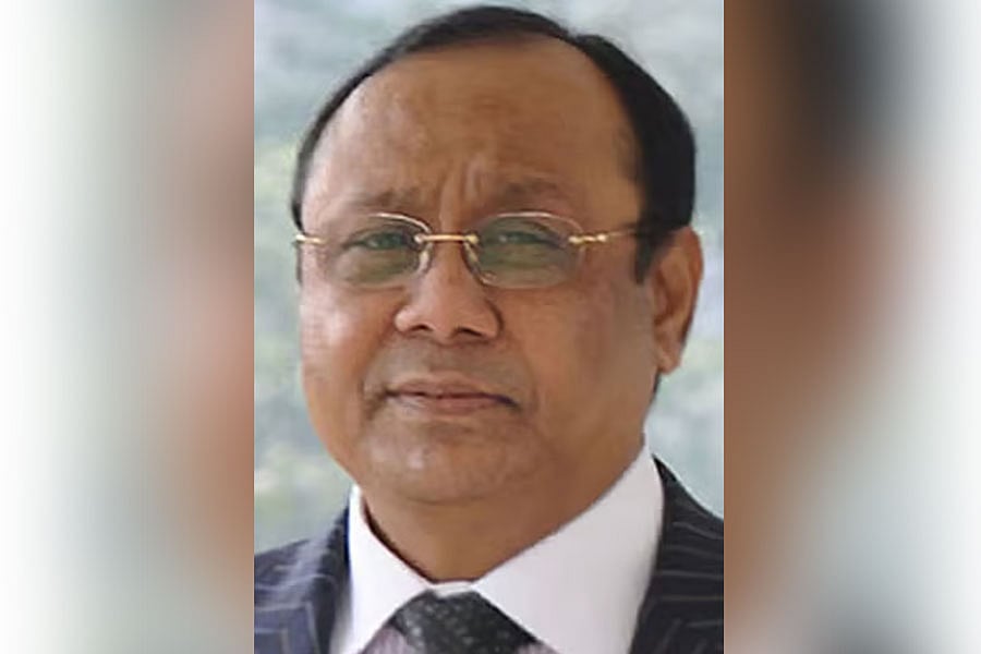 ৬০০ কোটি টাকা আত্মসাতের অভিযোগে বসুন্ধরার চেয়ারম্যানসহ ১৬ জনের বিরুদ্ধে দুদকের মামলা