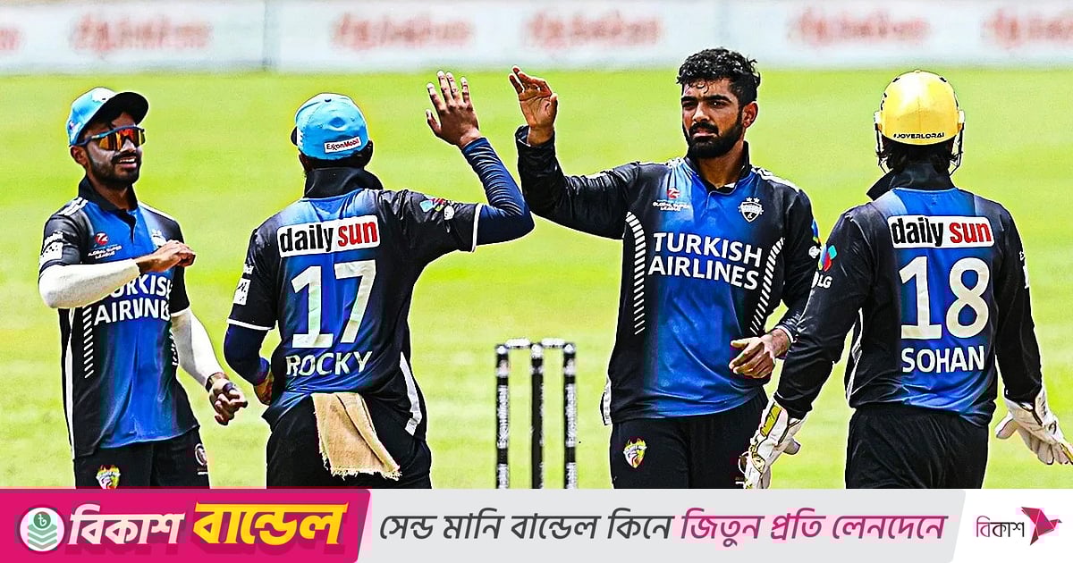 রোমাঞ্চকর ম্যাচে সাকিবদের হারিয়ে ফাইনালে রংপুর রাইডার্স