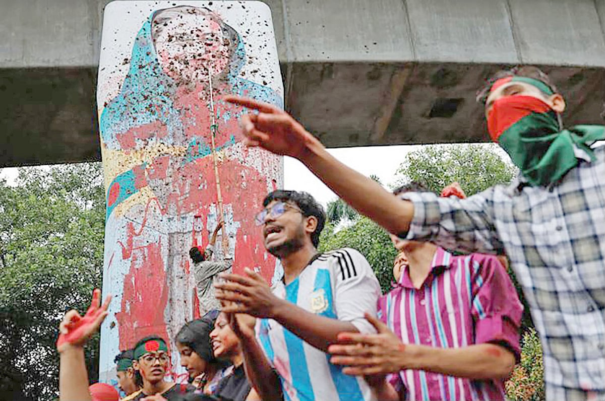 জুলাই অভ্যুত্থানের ঐক্য বিনষ্ট হলে কার লাভ by সাইমুম পারভেজ