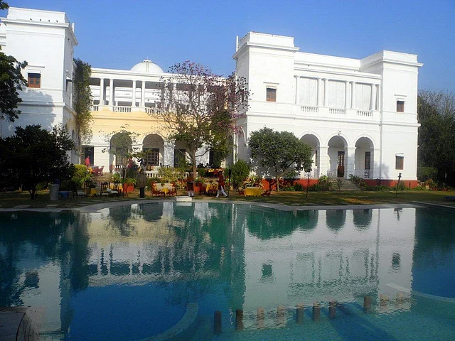 নয়নাভিরাম এই প্রাসাদ
