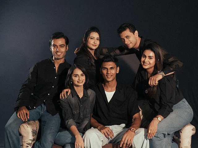 'ফ্রেন্ডস' ছাড়া কি আর ফ্রেন্ডশিপ ডে হয়?