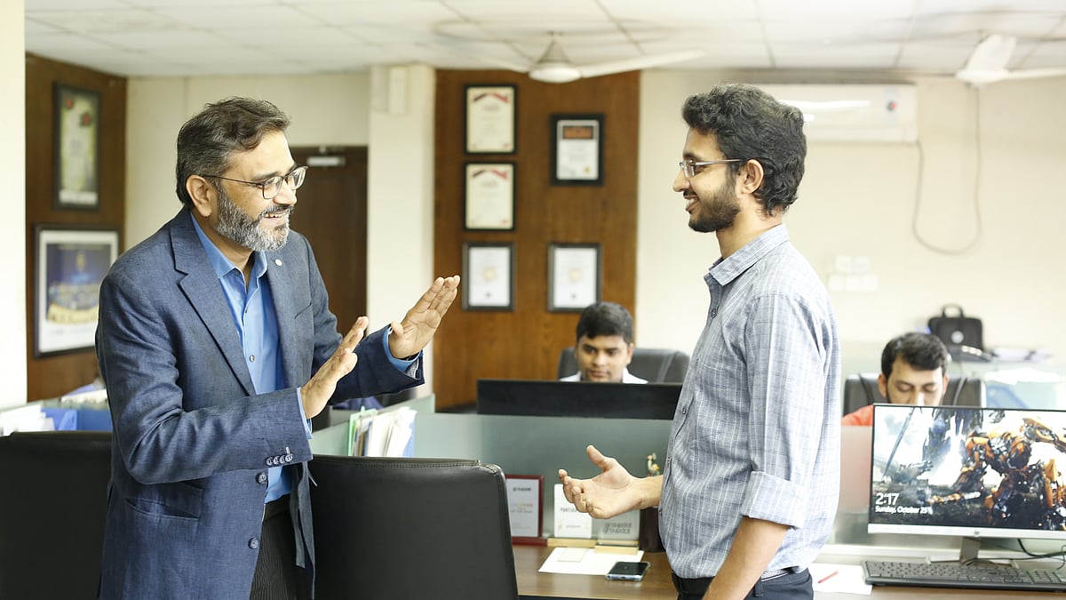 মডেল: ফাইয়াজ ও এস বি এ সিদ্দিকী। ছবি: সুমন ইউসুফ