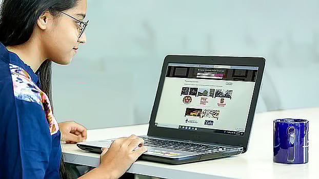 বিনা মূল্যে ফ্রিল্যান্সিং প্রশিক্ষণ দেবে বাক্কোফাইল ছবি: রয়টার্স