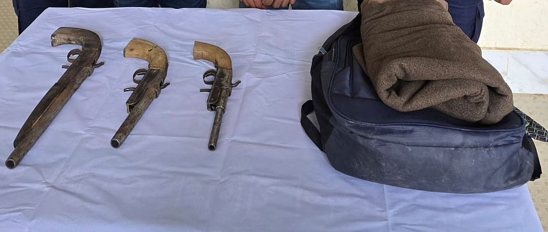 ছবি : পুলিশের সৌজন্যে