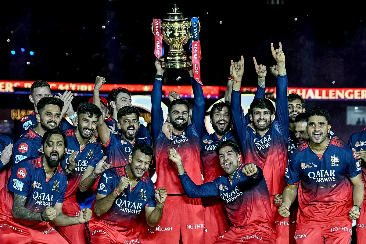 ২০২৫ সালে প্রথমবার আইপিএল ট্রফি জেতে বিরাট কোহলির বেঙ্গালুরুএএফপি